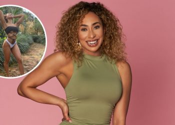 ‘Love Is Blind’ Star’s Swimsuit Pics